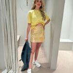 Short Yellow